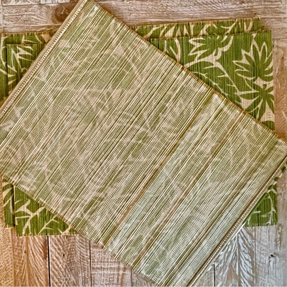 🍽 6 Pack Rollup Bamboo Placemats 🍽 - Picture 4 of 6